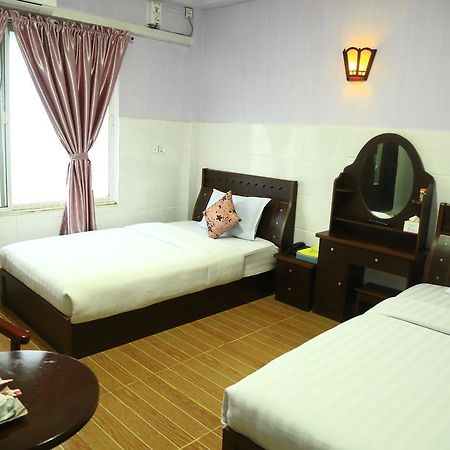 Hotel 99 Pyin Oo Lwin Buitenkant foto