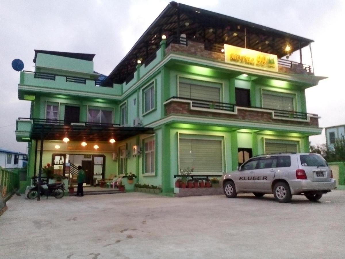 Hotel 99 Pyin Oo Lwin Buitenkant foto